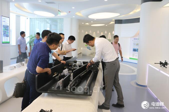 中科華聯(lián):后發(fā)制人 高端鋰電隔膜設(shè)備及制品需求強(qiáng)勁